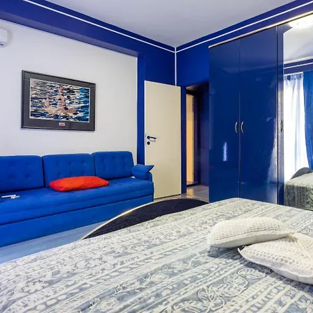 Apartment Mila - In Blue *