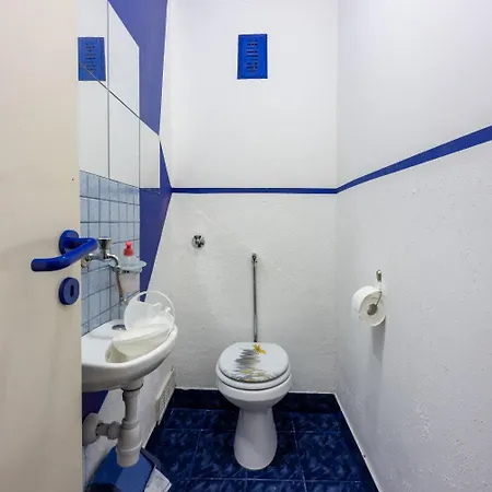 Apartment Mila - In Blue Banjole