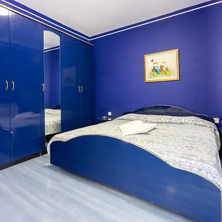 Mila - In Blue Apartment