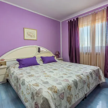 Apartment Mila - In Blue *