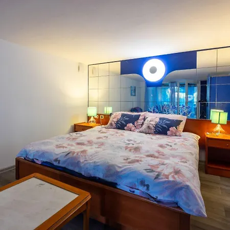 Mila - In Blue Apartment