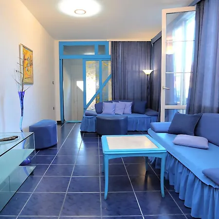 A2jass Apartment
