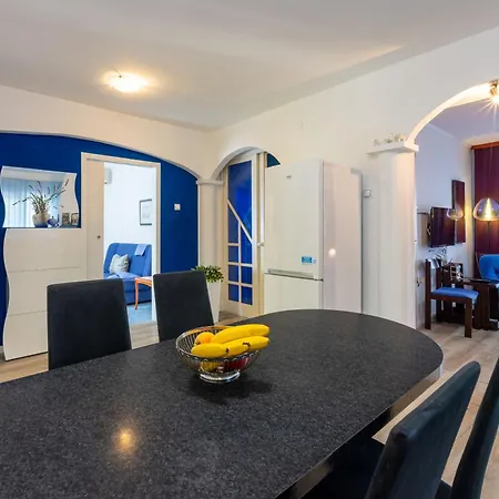 A2jass Apartment